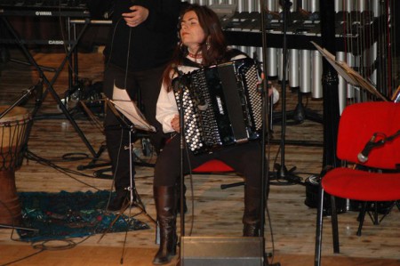 02/04/2011 - Presentazione CD "Diacronie" presso Teatro Maffioli - Caerano S.Marco   -   Miranda Cortes